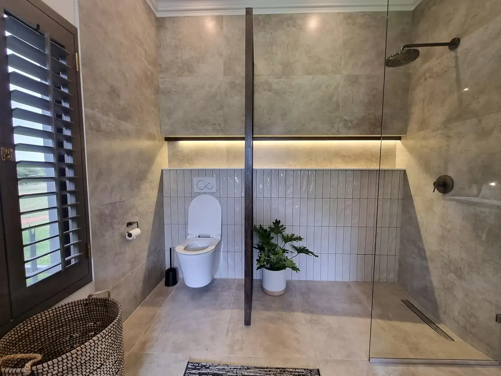 Modern bathroom with a spacious walk-in shower