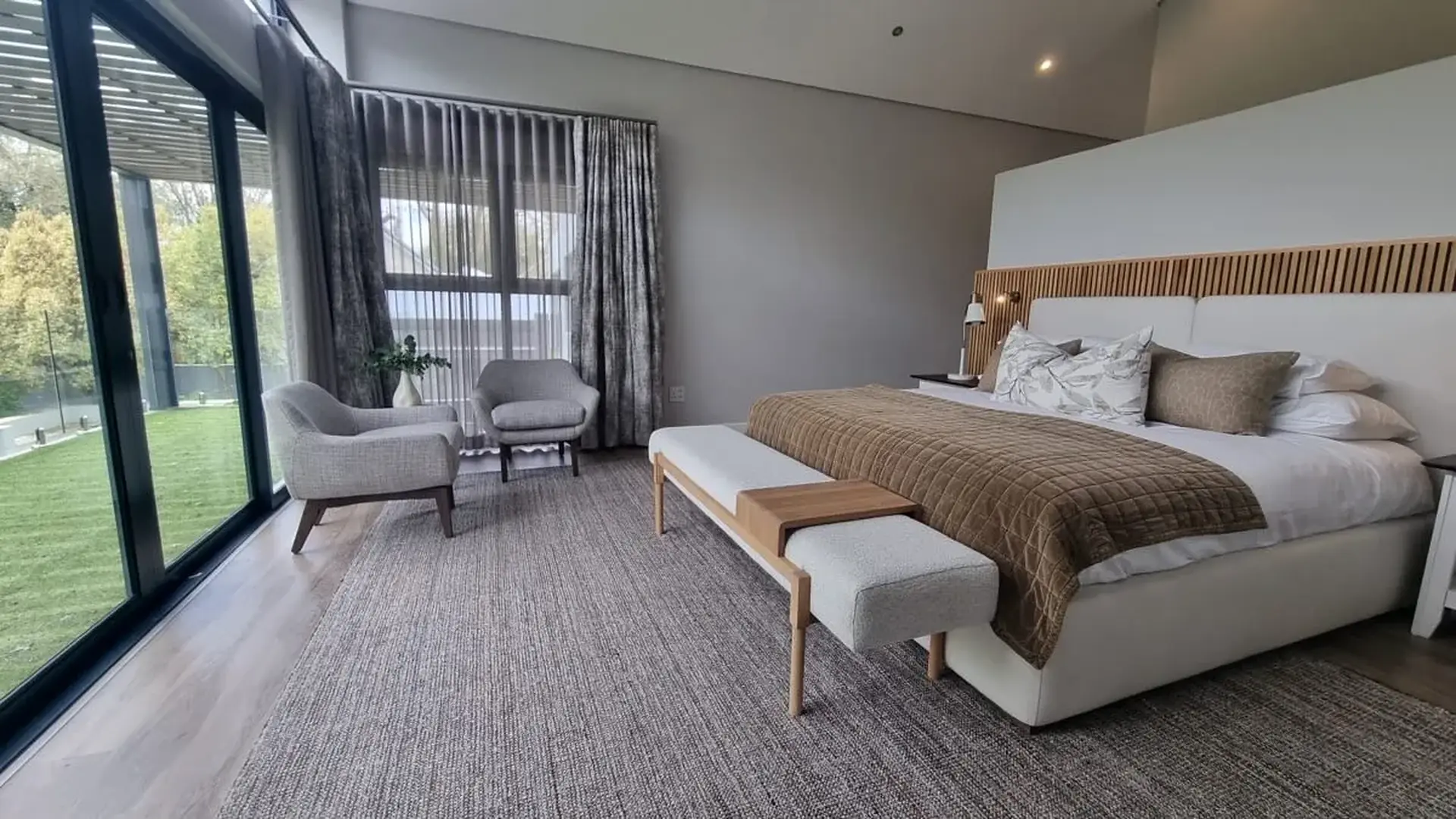 Hyde Park bedrooms interior 12